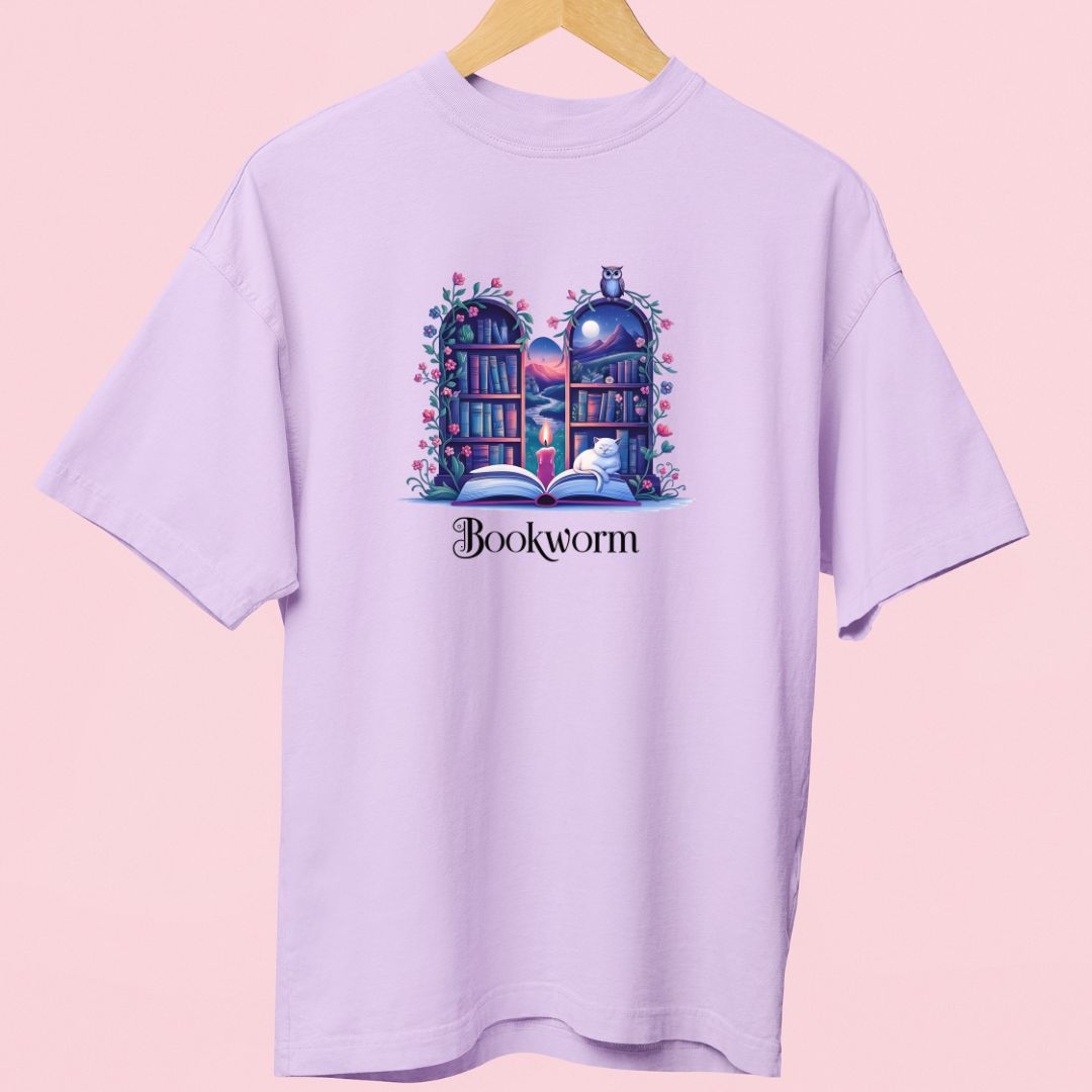 "Book Worm" T-Shirt with Cute Cat Design – Perfect Gift for Book Lovers & Cat Enthusiasts