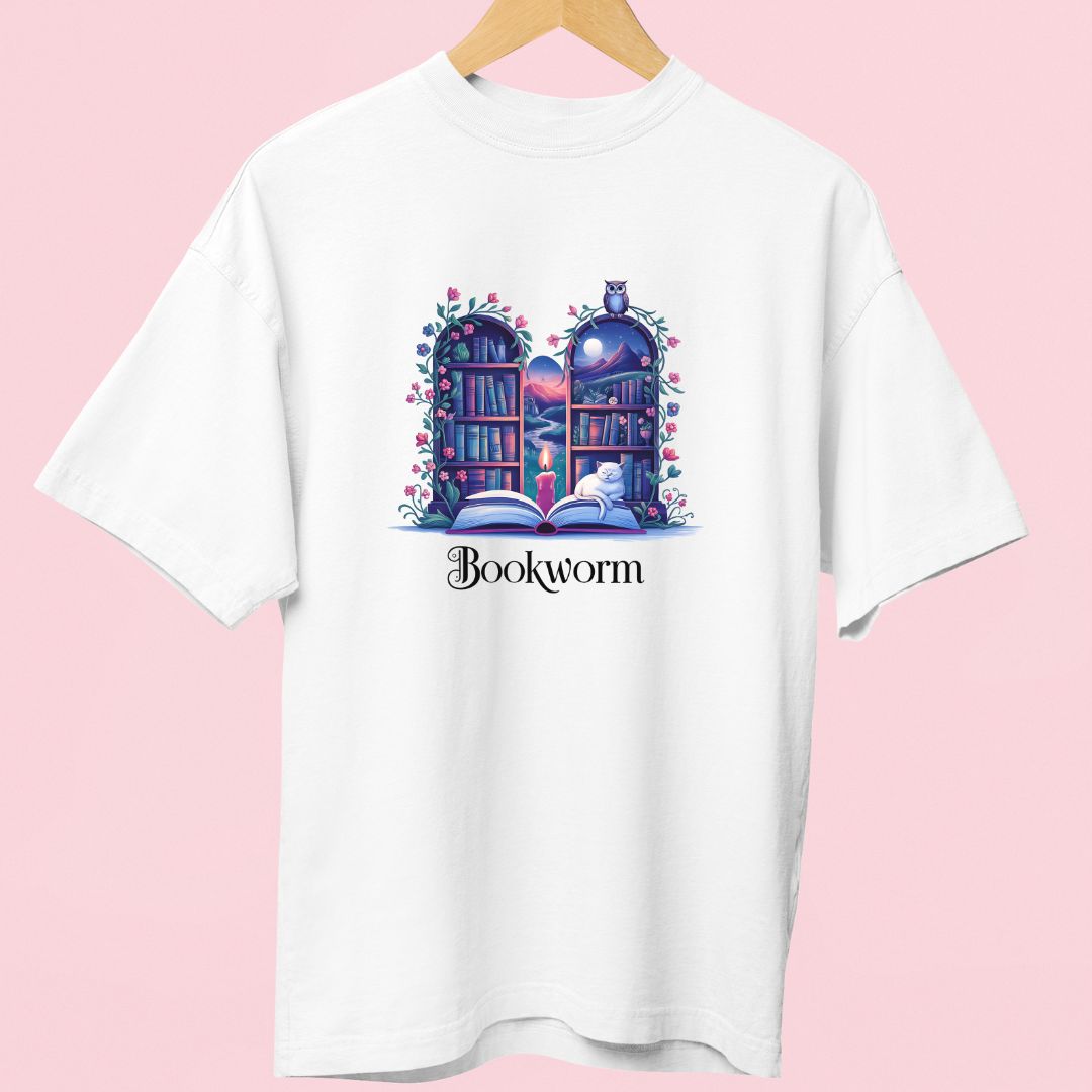 "Book Worm" T-Shirt with Cute Cat Design – Perfect Gift for Book Lovers & Cat Enthusiasts