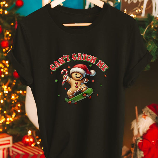 "Can't Catch Me" Gingerbread Man Skateboard T-Shirt – Funny Christmas Tee for Family & Friends | Unisex Fit